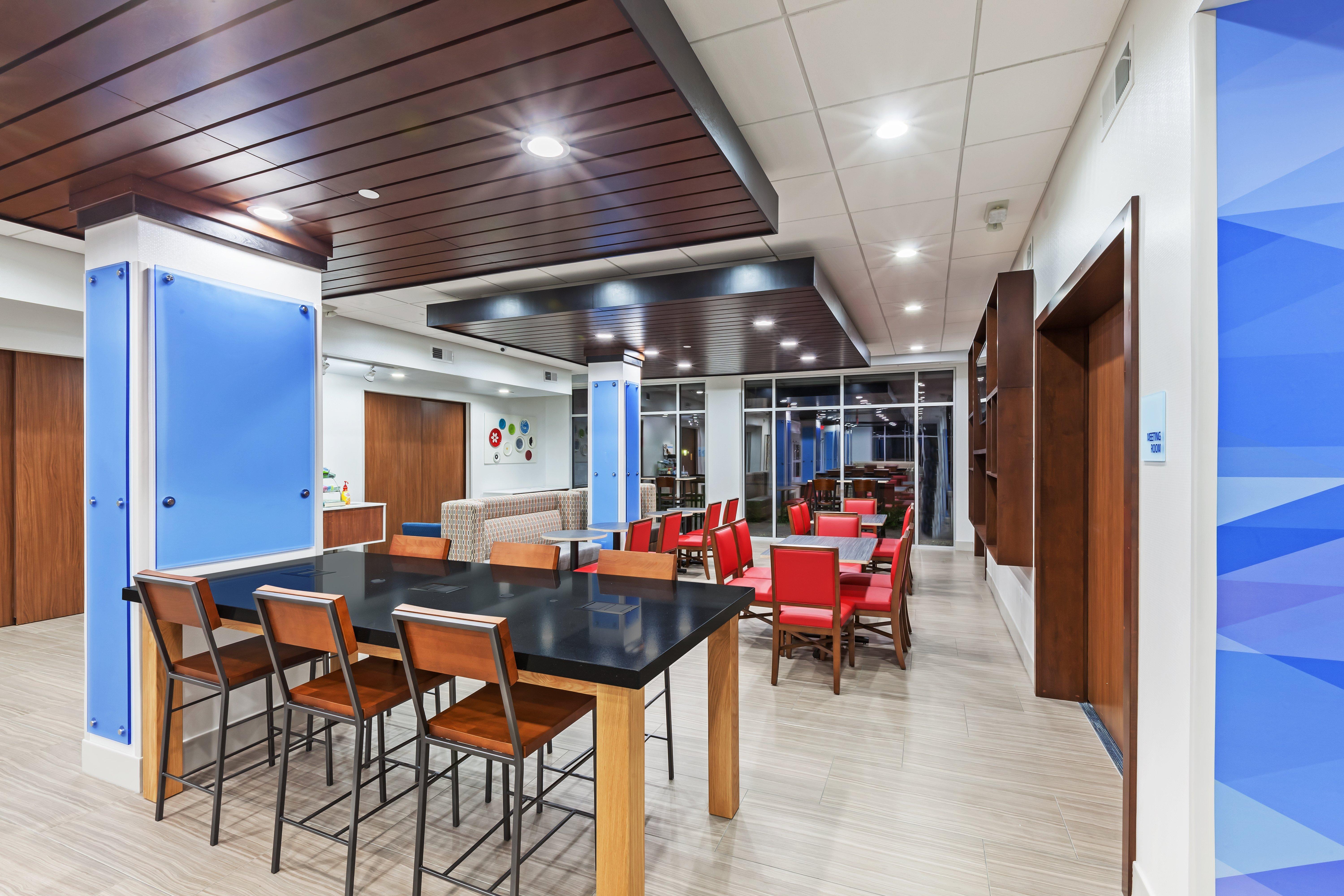 Holiday Inn Express & Suites - Coffeyville By Ihg Zewnętrze zdjęcie