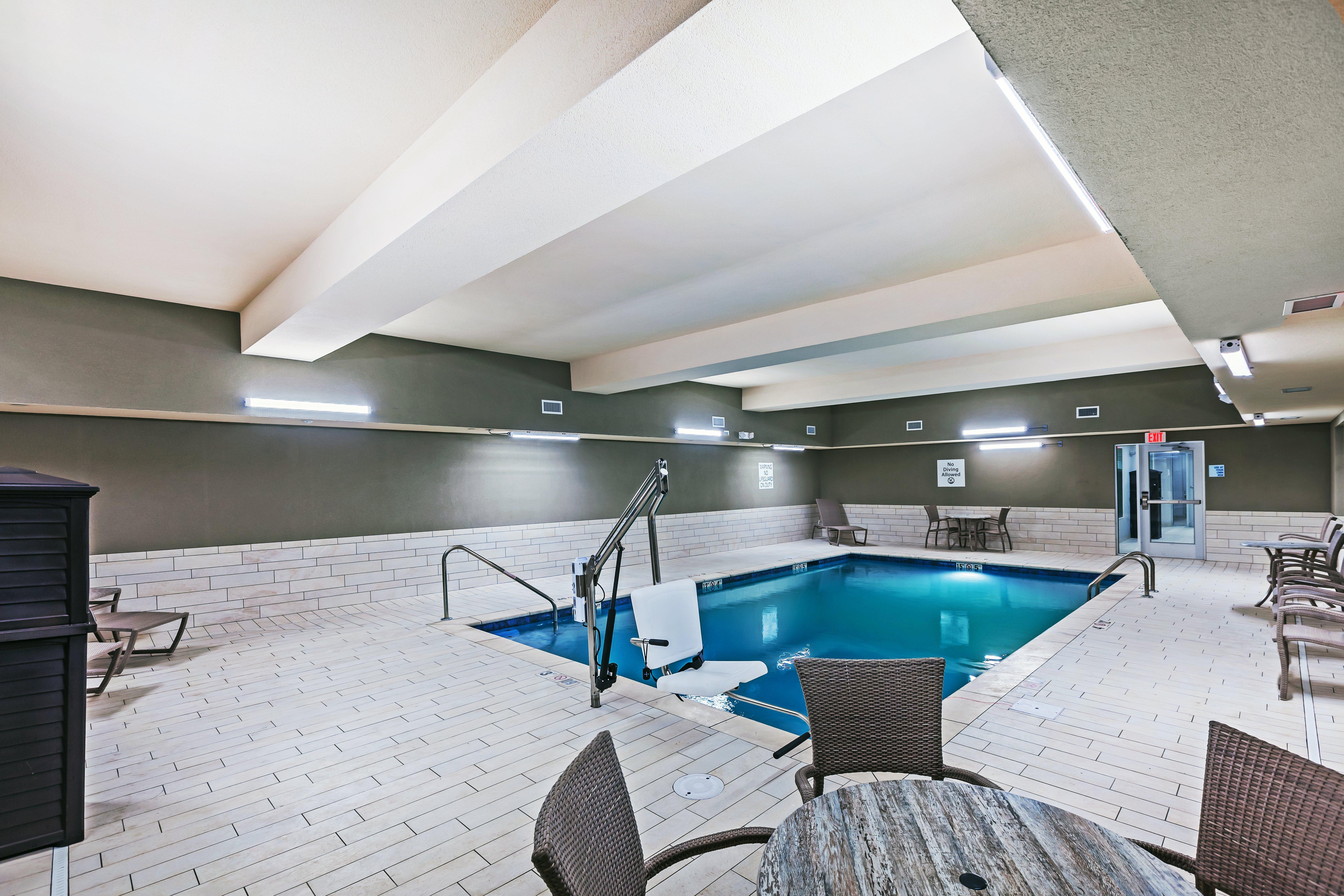 Holiday Inn Express & Suites - Coffeyville By Ihg Zewnętrze zdjęcie