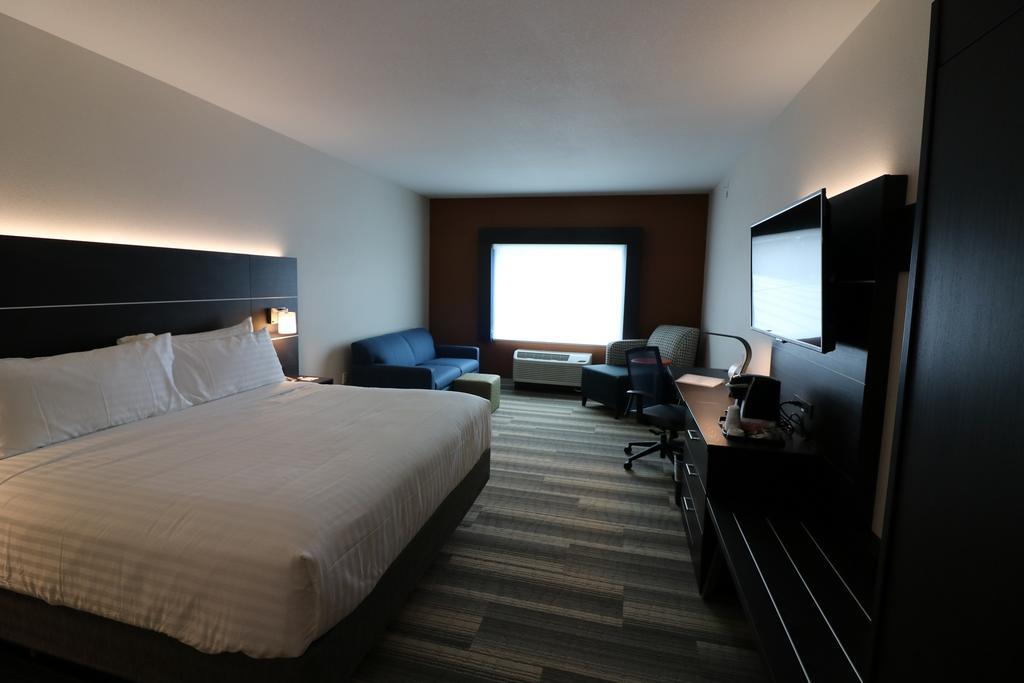 Holiday Inn Express & Suites - Coffeyville By Ihg Zewnętrze zdjęcie